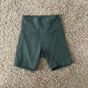 Wunder Train Short 6”